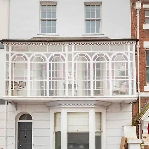  Apartment Beautiful Centre Flat With Free Parking