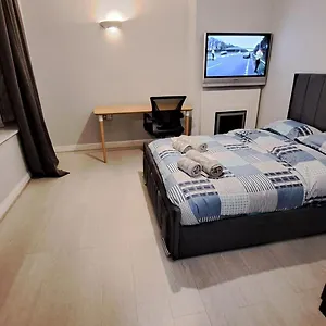  Guest house Fenia Estate United Kingdom